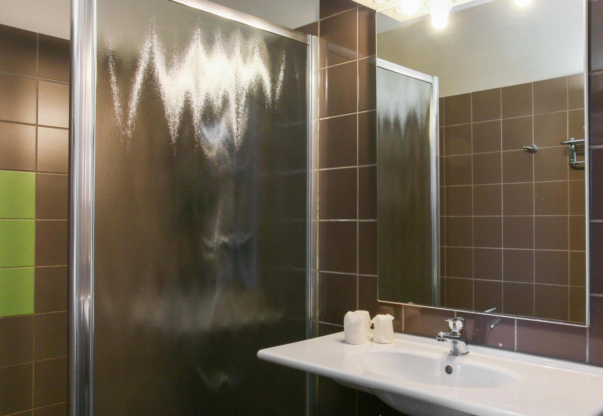 B&B Hotel Aubagne Gémenos Εξωτερικό φωτογραφία